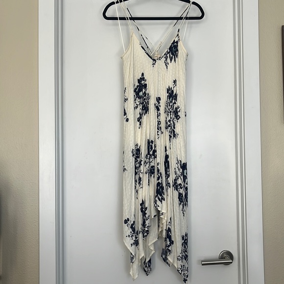 Lovestitch swing shift dress - Picture 1 of 3